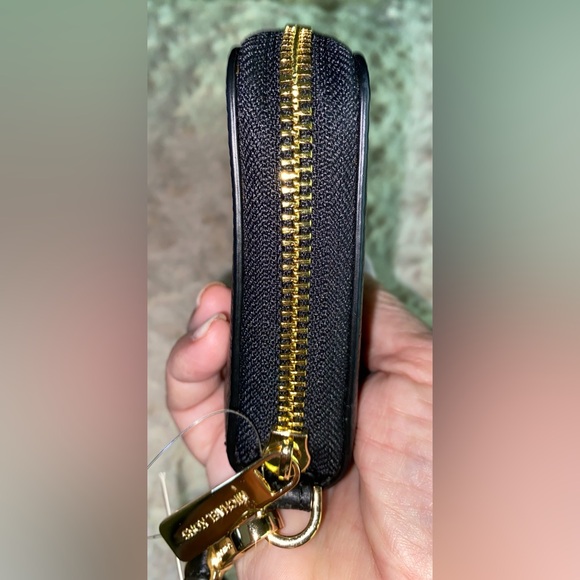 SALE! Michael Kors Large Jet Set Travel Phone Wristlet NEW WITH TAGS - Picture 8 of 16